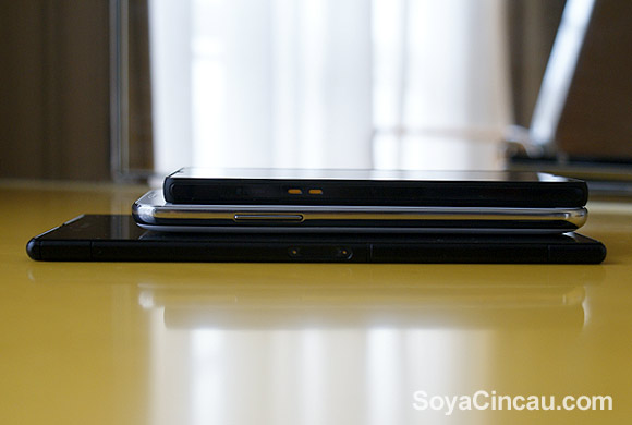 130626-sony-xperia-z-ultra-hands-on-08