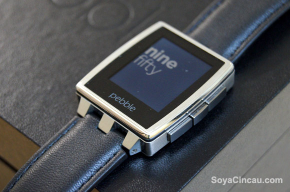 140303-pebble-steel-smartwatch-02
