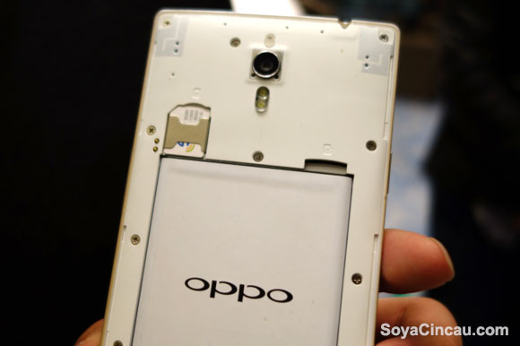 140319-oppo-find-7-hands-on-11
