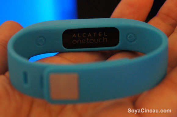 140321-alcatel-one-touch-boomband-03