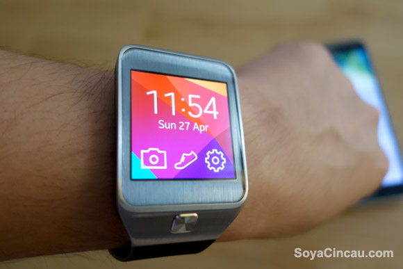 140501-samsung-gear-2-malaysia-unboxing-15