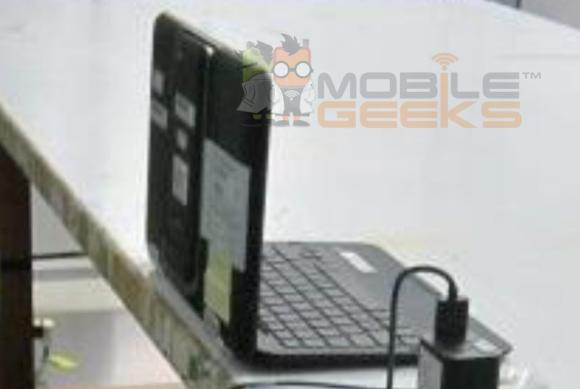 140506-asus-keyboard-dock-padfone-4