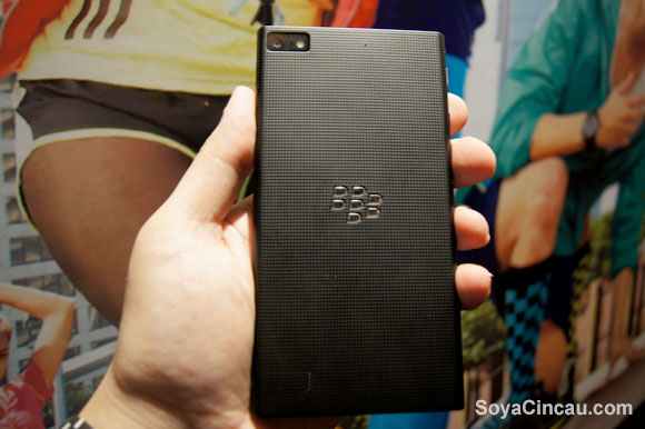 140707-blackberry-z3-malaysia-03