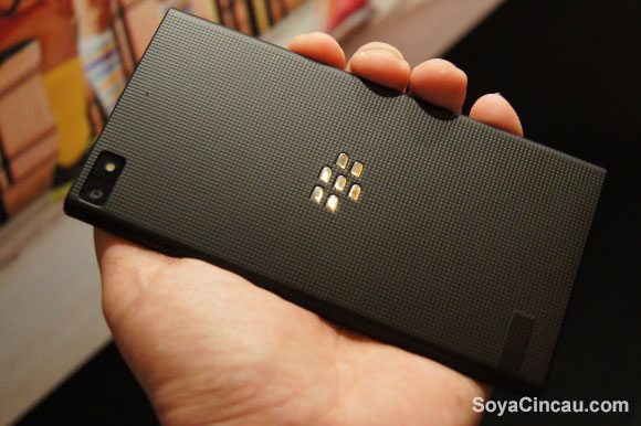 140707-blackberry-z3-malaysia-13