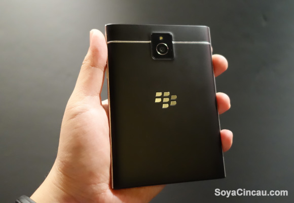 140925-blackberry-passport-malaysia-official-launch-07