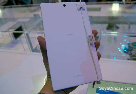 141105-sony-xperia-z3-tablet-compact-05