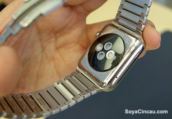 150425-apple-watch-first-impressions-19