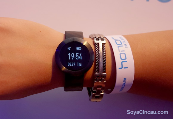 150828-honor-band-watch-launch-08