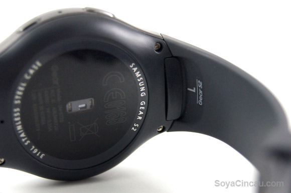151112-samsung-gear-s2-smartwatch-malaysia-3