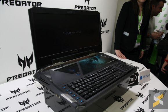 160831-acer-predator-21X-curved-gaming-laptop-09