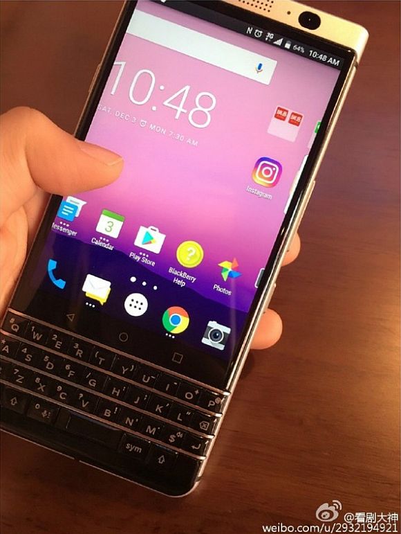 161205-blackberry-last-QWERTY-smartphone-01